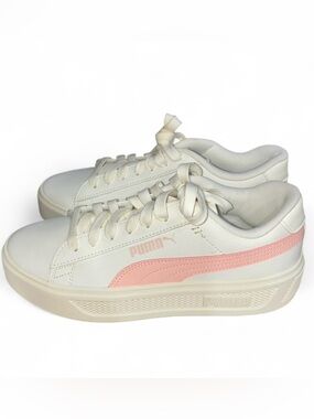 Puma White Low-Top Sneakers with Pink Strip